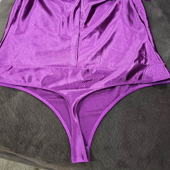 Thick Satin bodysuit - Picture 6 of 7